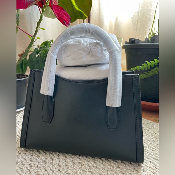 Michael Kors - Gabby | SM | Brandnew - Picture 5 of 9